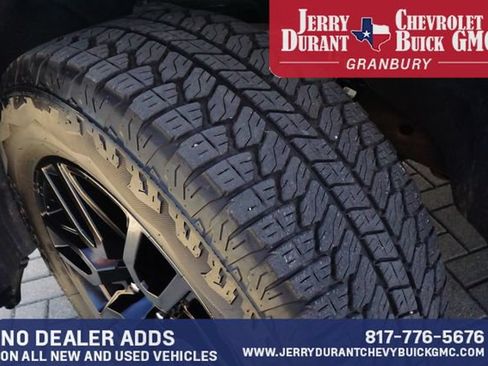 Used 2024 GMC Sierra 1500 Elevation w/ LPO, Elevation Black Package AWD/4WD image 8
