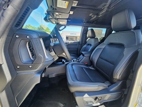 New 2026 Ford Bronco Outer Banks AWD/4WD image 4