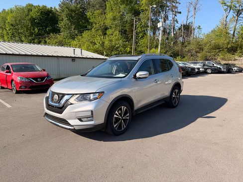 Certified 2019 Nissan Rogue SV w/ Sun & Sound Touring Package AWD/4WD image 1