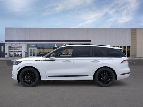 New 2026 Lincoln Aviator Reserve image 3