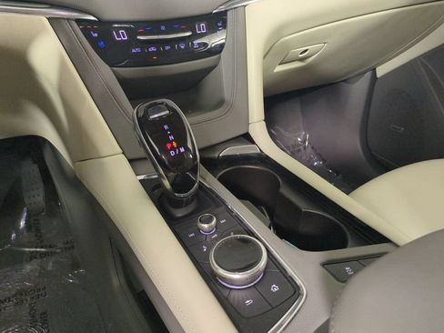 Used 2022 Cadillac XT5 Premium Luxury FWD image 22