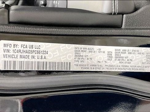 Used 2023 Jeep Grand Cherokee Altitude AWD/4WD image 33