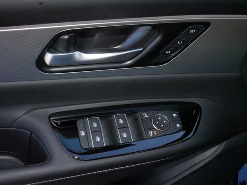 Used 2025 Nissan Murano SL image 19