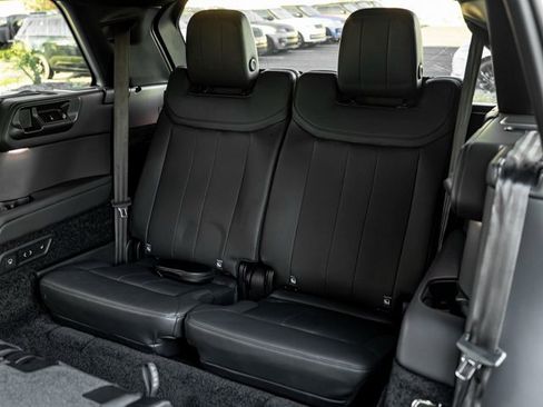 Used 2023 Land Rover Range Rover Long Wheelbase Autobiography image 22