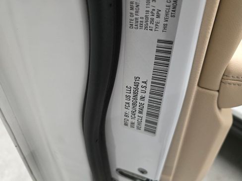 Certified 2022 Jeep Grand Cherokee Limited AWD/4WD image 14
