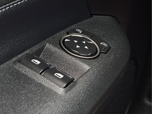 Used 2017 Ford Mustang Shelby GT350 RWD image 17
