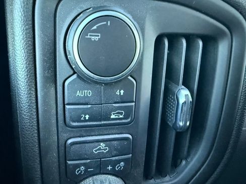 Used 2023 Chevrolet Silverado 1500 Custom image 13
