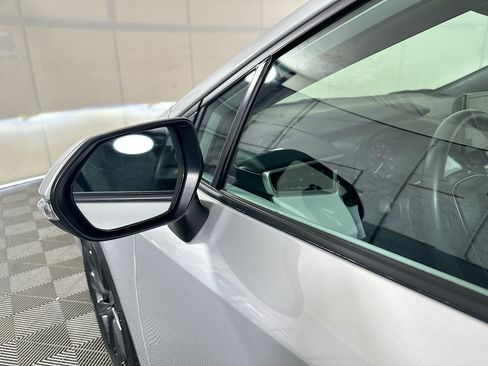 Used 2024 Toyota Corolla SE FWD image 10