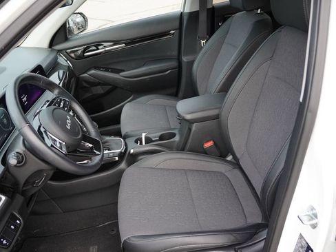 Certified 2024 Kia Seltos S FWD image 4