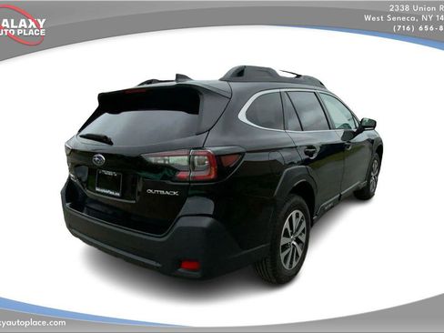 Used 2024 Subaru Outback Premium AWD/4WD image 5