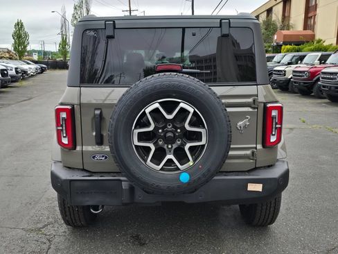New 2026 Ford Bronco Outer Banks AWD/4WD image 4