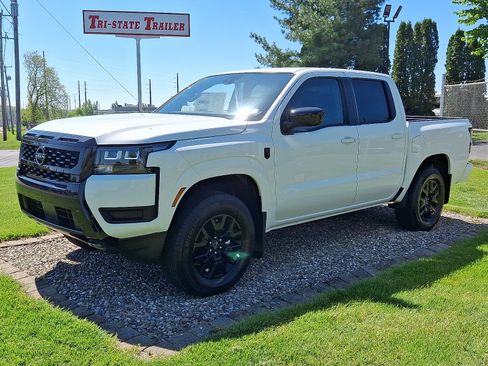 New 2026 Nissan Frontier SV w/ SV Convenience Package AWD/4WD image 3
