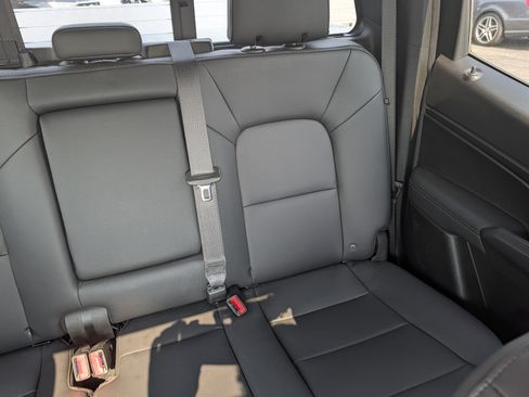 Used 2024 Chevrolet Colorado LT w/ LT Convenience Package III AWD/4WD image 14