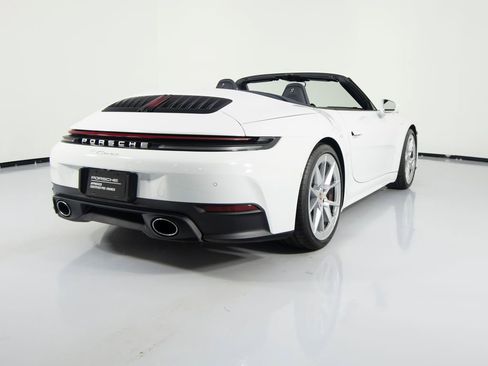 Certified 2025 Porsche 911 Carrera RWD image 10