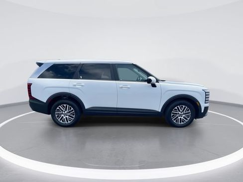 Used 2026 Hyundai Palisade SE FWD image 9
