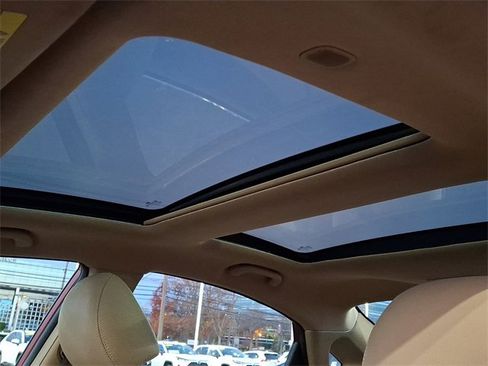 Used 2012 Hyundai Sonata Limited w/ Navigation Pkg image 21