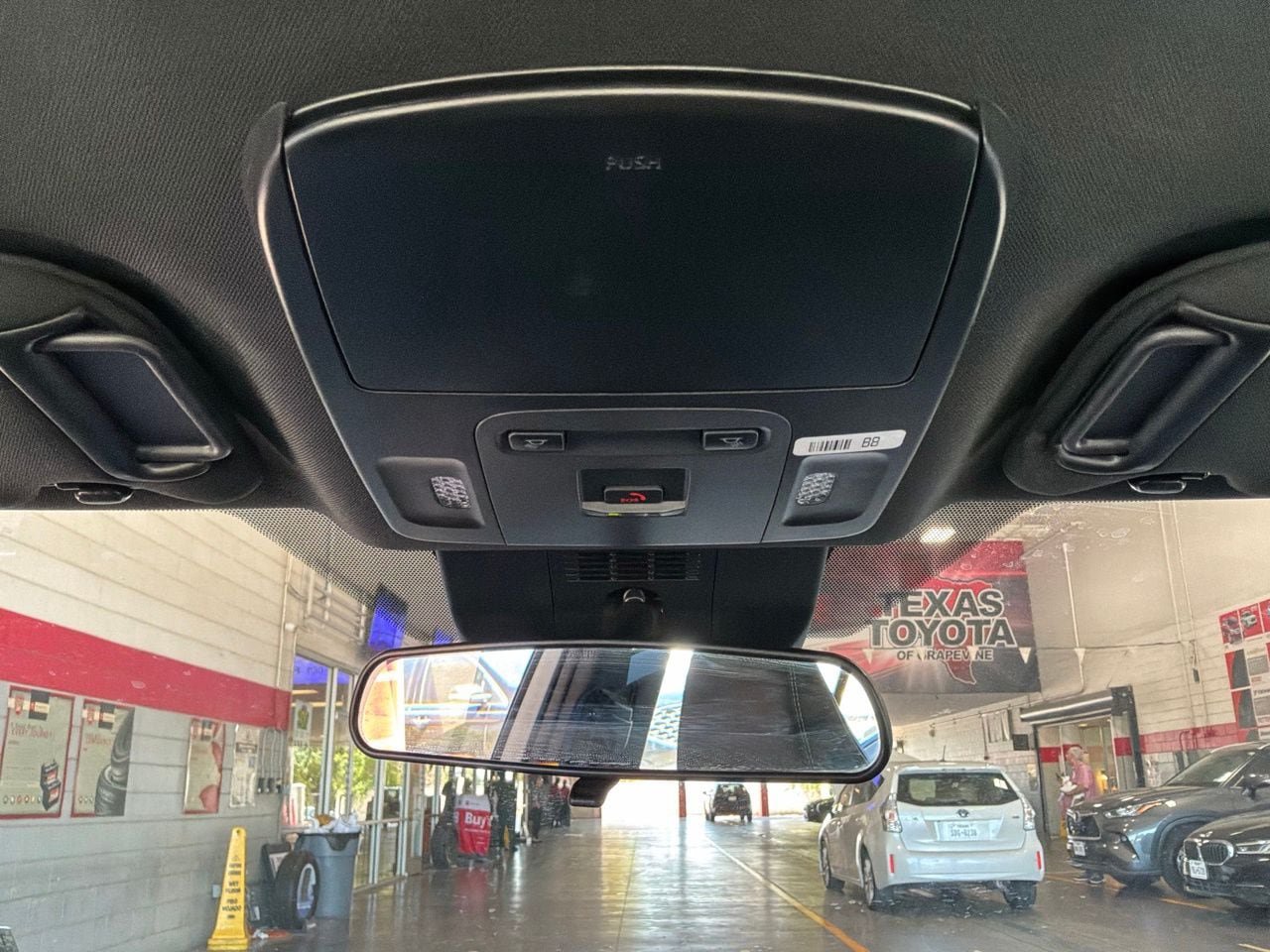 Used 2026 Toyota Camry SE FWD image 16