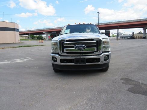 Used 2011 Ford F350 Lariat w/ Lariat Ultimate Pkg image 4