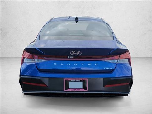 New 2026 Hyundai Elantra Limited image 8