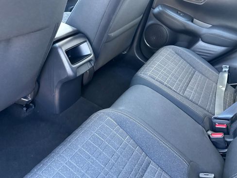 Certified 2023 Honda HR-V LX image 25