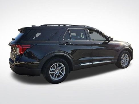 Used 2025 Ford Explorer Active RWD image 9