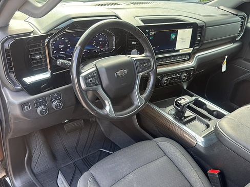 Used 2023 Chevrolet Silverado 1500 RST w/ Protection Package AWD/4WD image 10