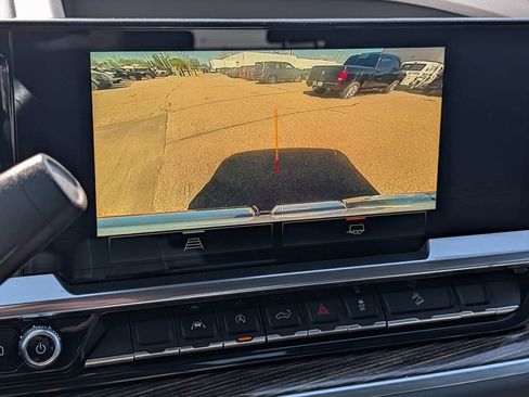 Used 2023 GMC Sierra 1500 SLE AWD/4WD image 31