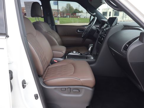 Used 2024 Nissan Armada Platinum w/ Cargo Package RWD image 15