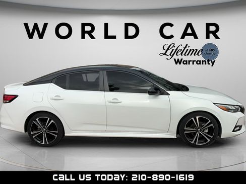 Used 2023 Nissan Sentra SR w/ Electronics Package image 2