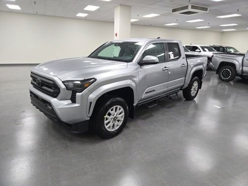 New 2026 Toyota Tacoma SR5 image 2