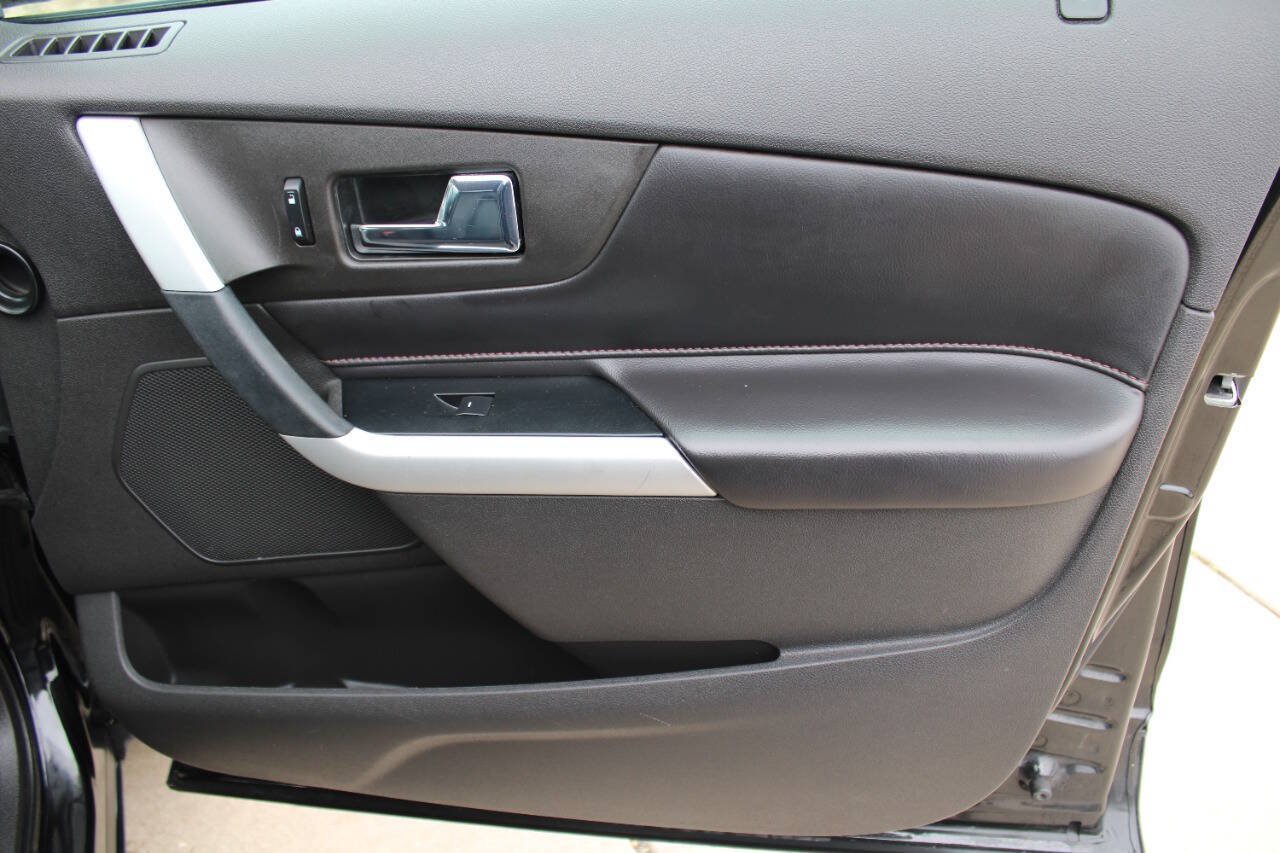 Used 2013 Ford Edge SEL FWD image 11