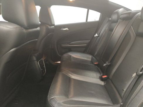 Used 2019 Dodge Charger SXT image 18