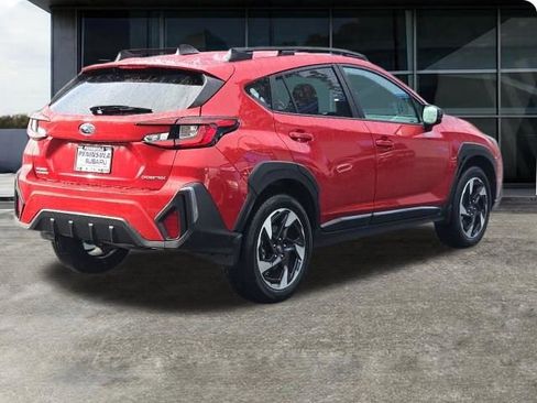 Used 2025 Subaru Crosstrek 2.5i Limited w/ Crosstrek Mirror Package image 9