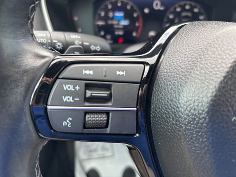 Certified 2024 Honda Civic Sport Touring image 18