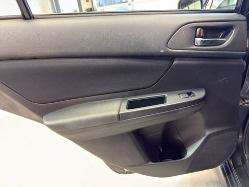 Used 2012 Subaru Impreza 2.0i Sport Premium image 27