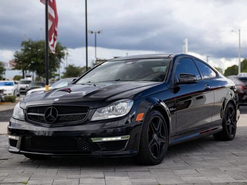 Used 2012 Mercedes-Benz C 63 AMG Coupe w/ Comand Single Disc Pkg image 6