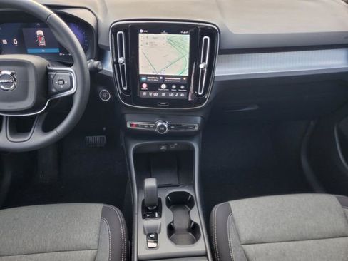 Used 2026 Volvo XC40 B5 Core w/ Climate Package AWD/4WD image 30