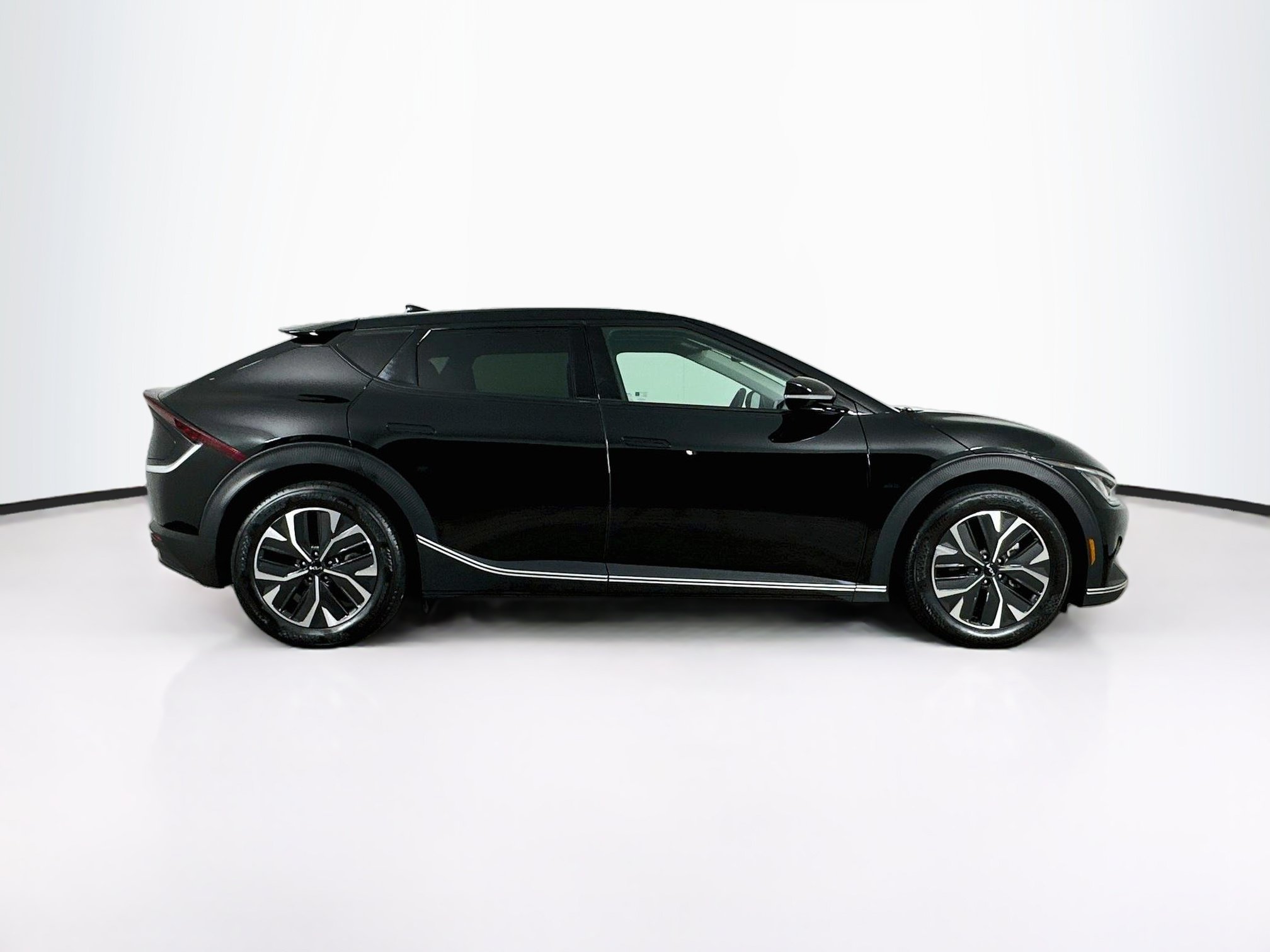Used 2024 Kia EV6 Light AWD/4WD image 10