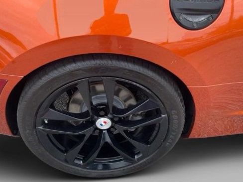 Used 2023 Chevrolet Camaro LT w/ Design Package 2 RWD image 5