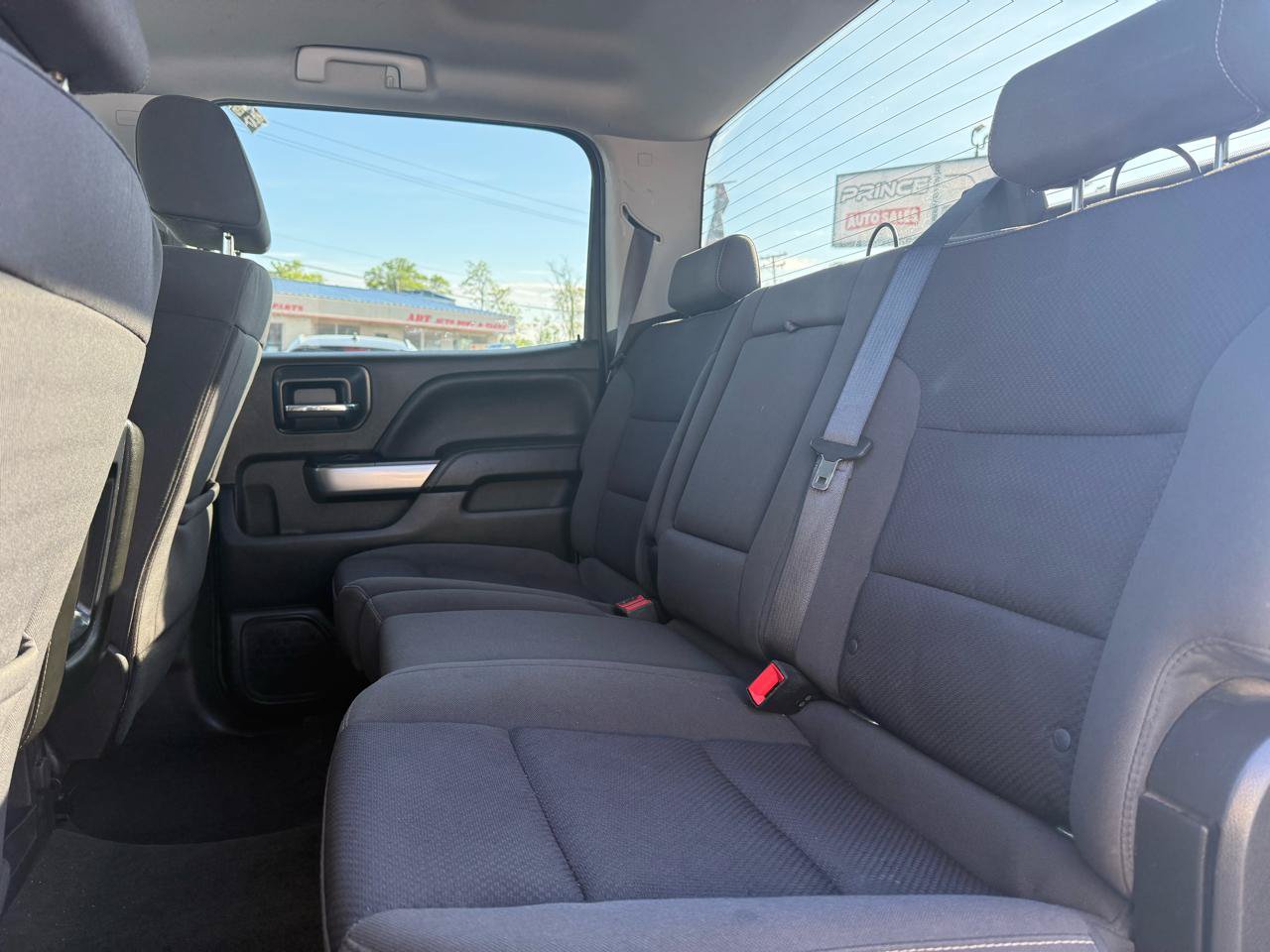 Used 2018 Chevrolet Silverado 1500 LT w/ All Star Edition AWD/4WD image 10