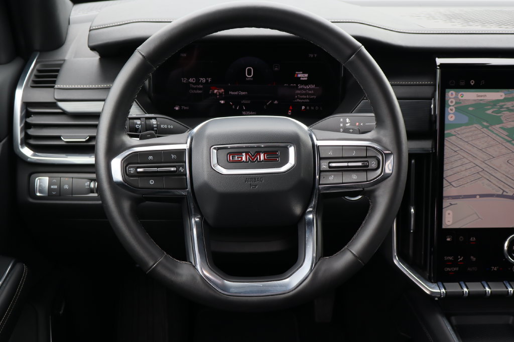 Certified 2026 GMC Acadia Elevation w/ Elevation Premium Package FWD image 13
