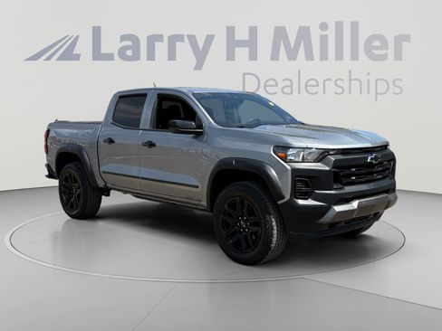 Used 2023 Chevrolet Colorado Trail Boss w/ Advanced Trailering Package AWD/4WD image 7