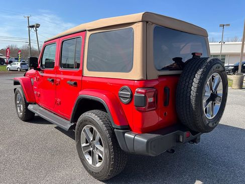 Used 2022 Jeep Wrangler Unlimited Sahara w/ LED Lighting Group image 3