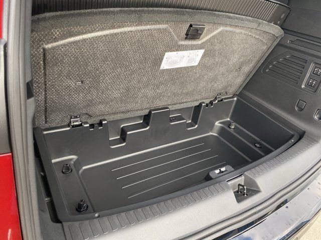 New 2026 Chevrolet Traverse High Country w/ LPO, Floor Liner Package FWD image 27