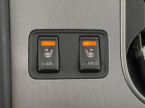 Certified 2024 Nissan Murano SV w/ SV Midnight Edition Package image 25