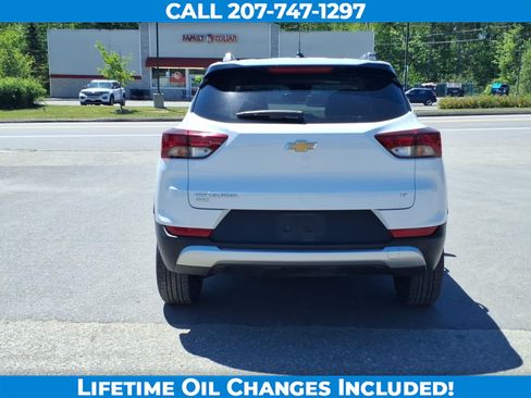 Used 2025 Chevrolet TrailBlazer LT AWD/4WD image 6