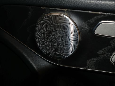 Used 2018 Mercedes-Benz GLC 300 GLC 300 w/ Premium Package image 50