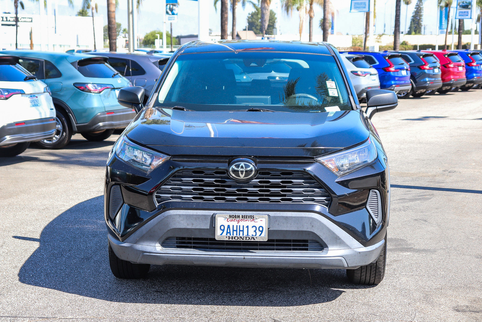 Used 2022 Toyota RAV4 LE FWD image 2