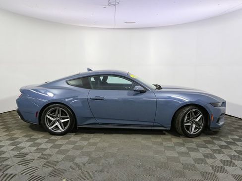 Used 2025 Ford Mustang Coupe image 12