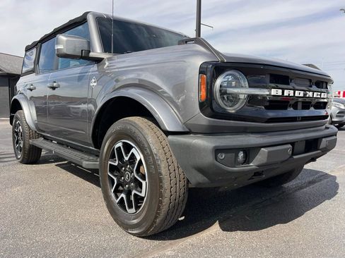 Used 2021 Ford Bronco Outer Banks image 11